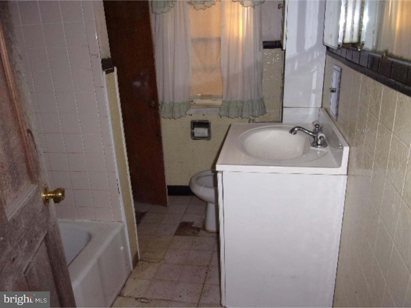 1515 Morgan Road Williamstown, NJ 08094 - Photo 7 of 9 Bathroom