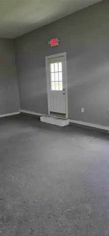 a view of empty room with window