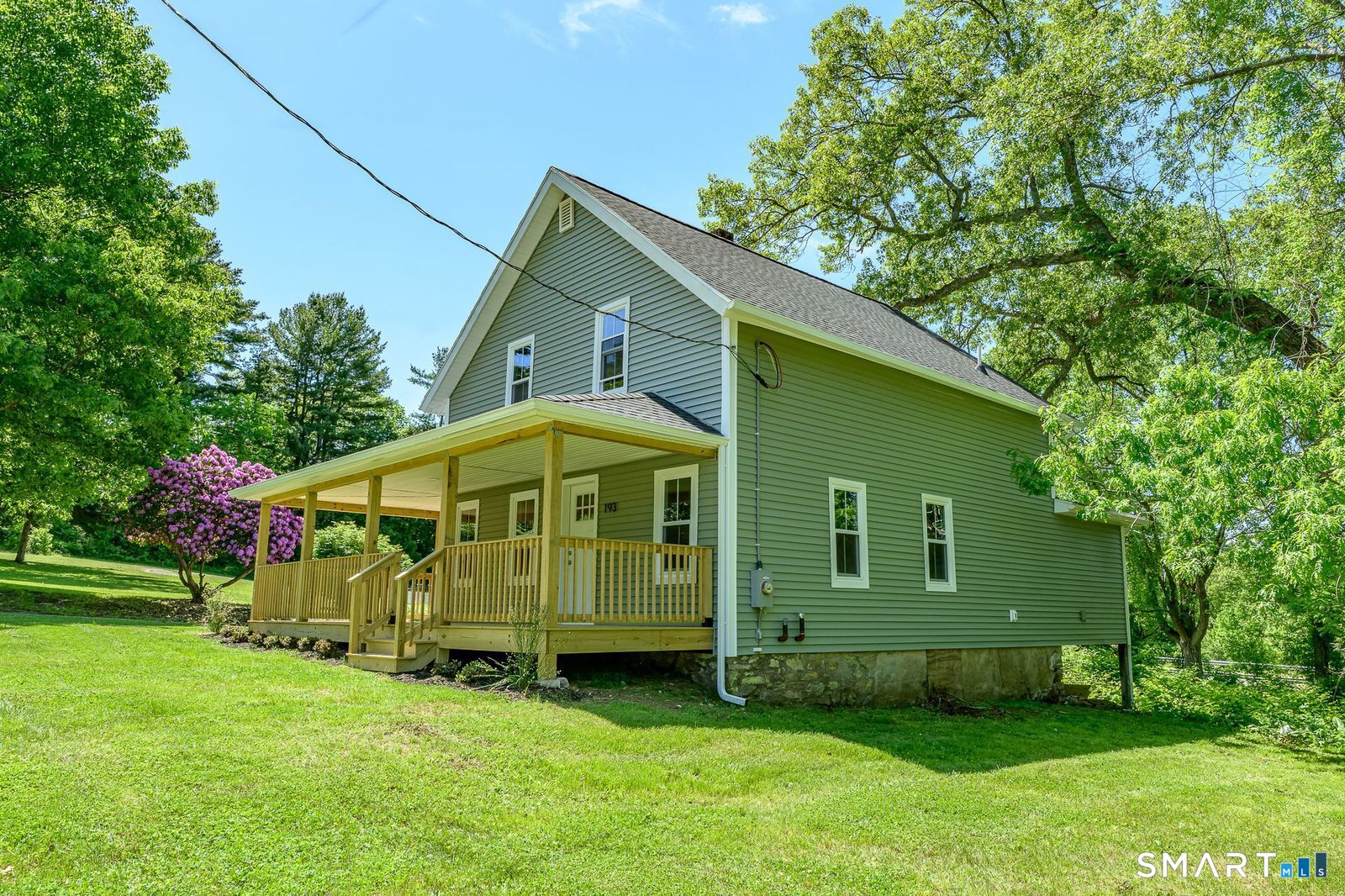 193 East Franklin Street Killingly, CT 06239 - Photo 6 of 30