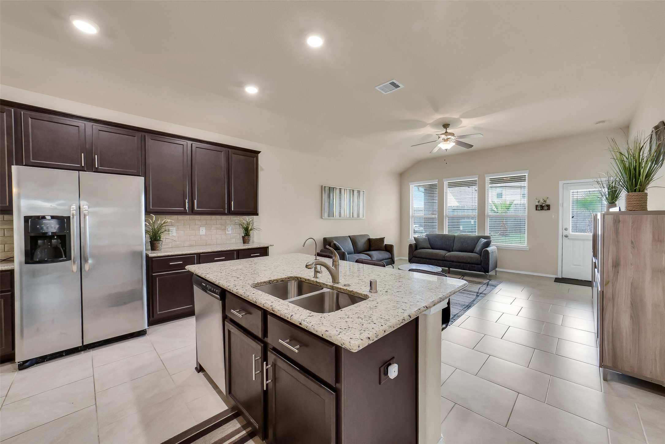 4515 Mondial Road Katy, TX 77493 - Photo 12 of 36