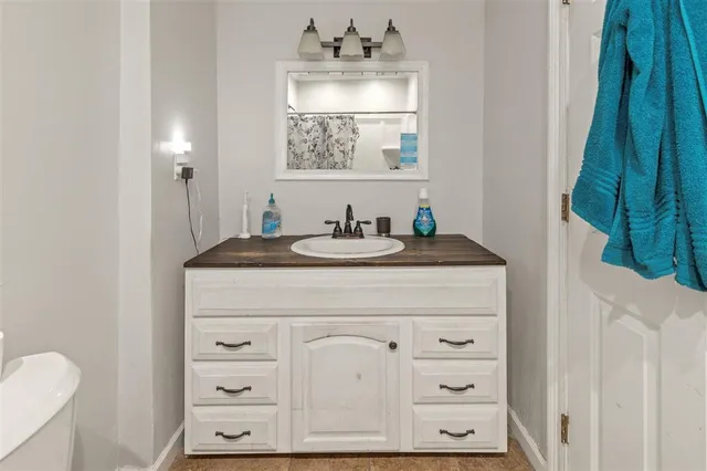 $163,000 | 519 Davis Street, Jennings, LA 70546