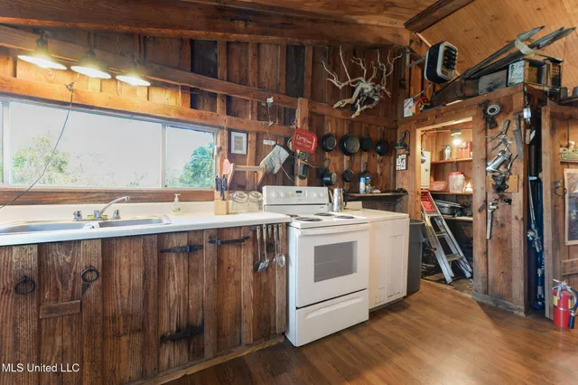 $279,000 | 9277 Riverlodge Drive, Moss Point, MS 39562