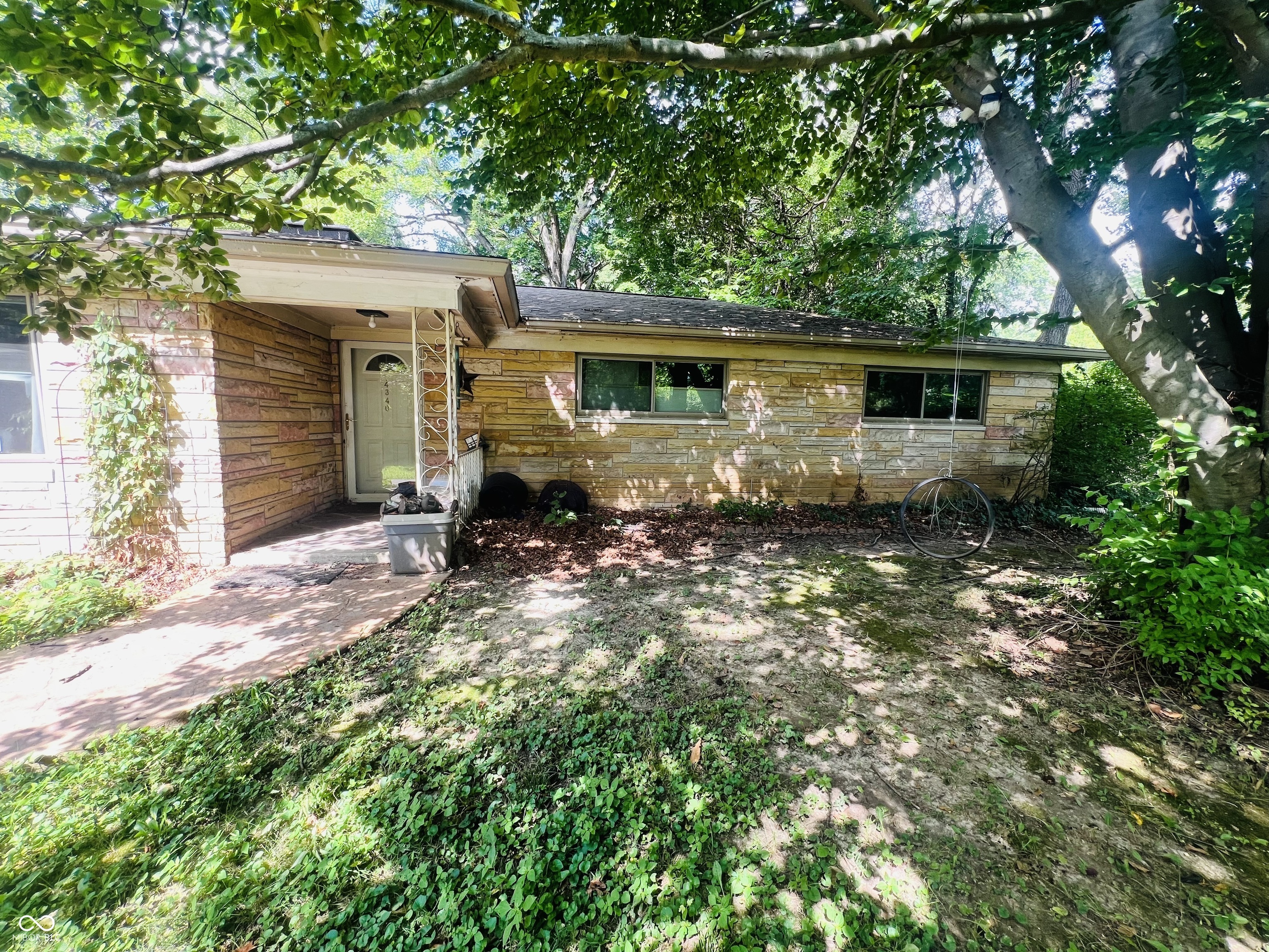 4340 Sunrise Road Indianapolis, IN 46228 - Photo 3 of 27 Gallery Image 3