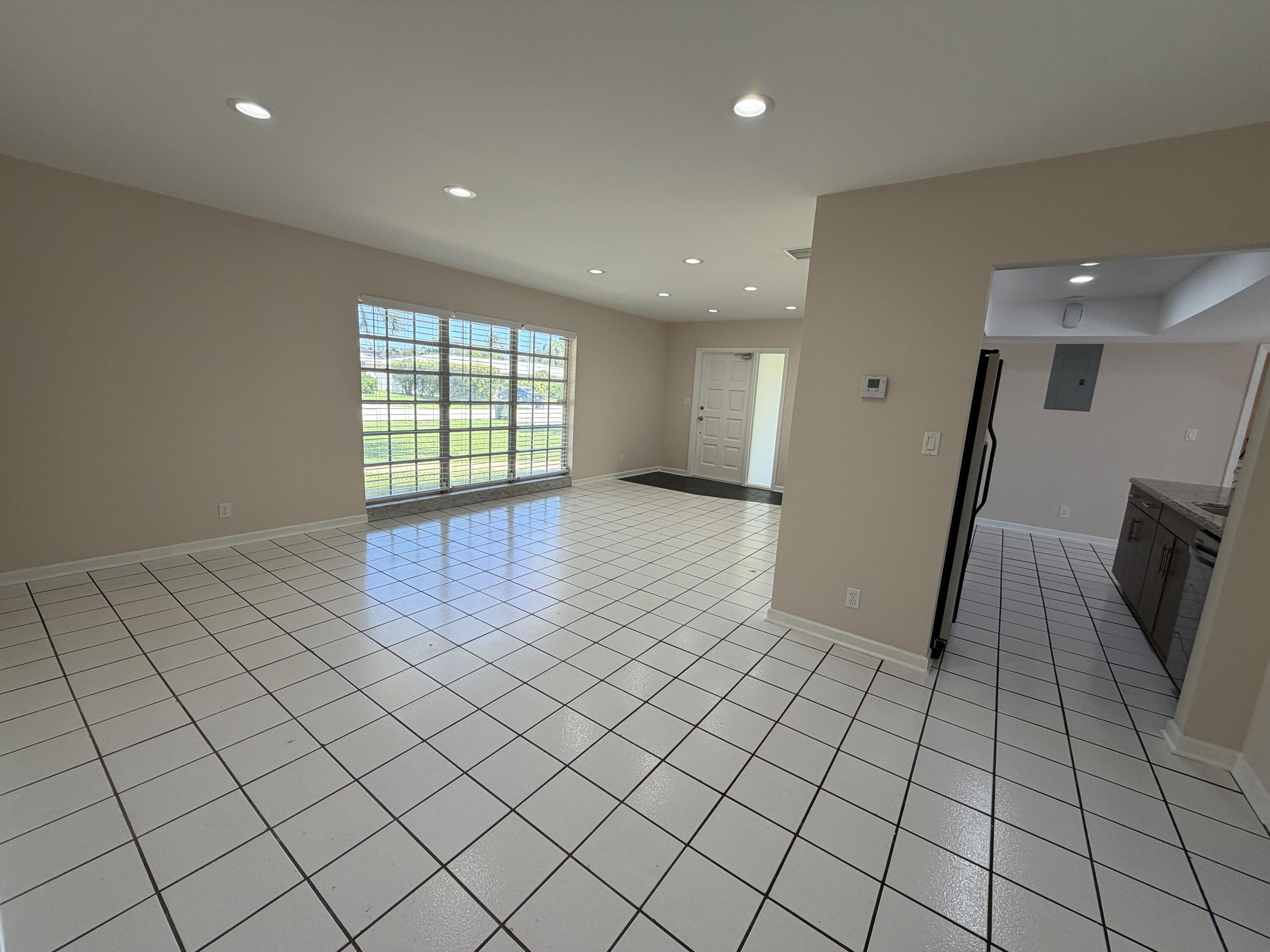 499 West Conference Drive Boca Raton, FL 33486 - Photo 7 of 24 IMG_1760