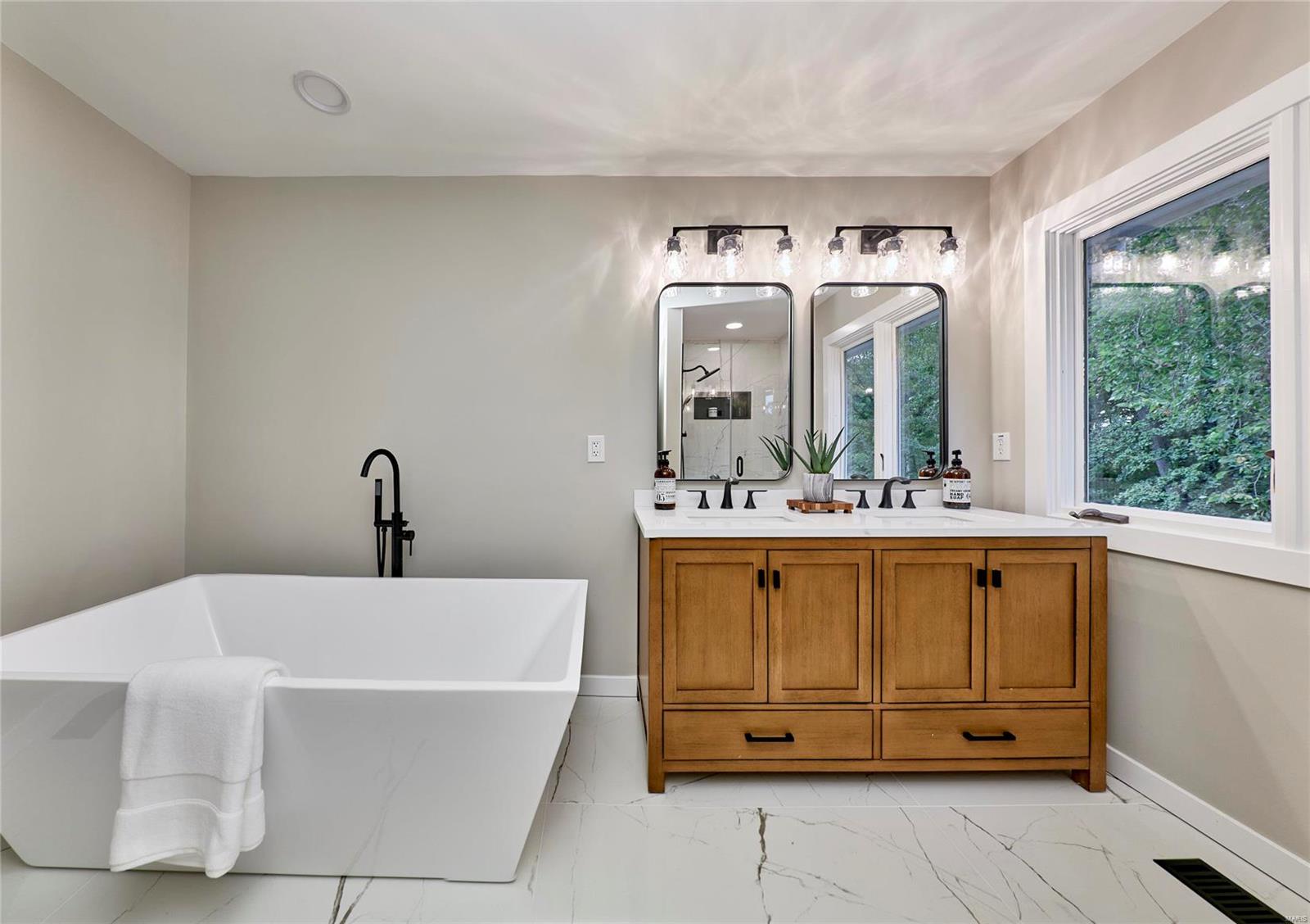 13535 Sunset Ridge Lane St. Louis, MO 63128 - Photo 23 of 43 Gallery Image 23