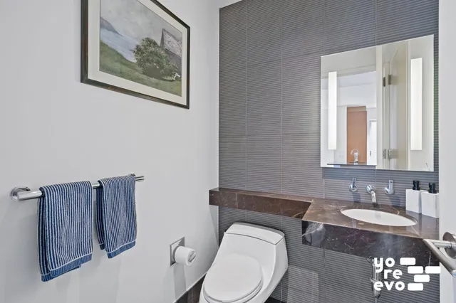 $1,400,000 | 333 East 91st Street, Unit 9D | Upper East Side