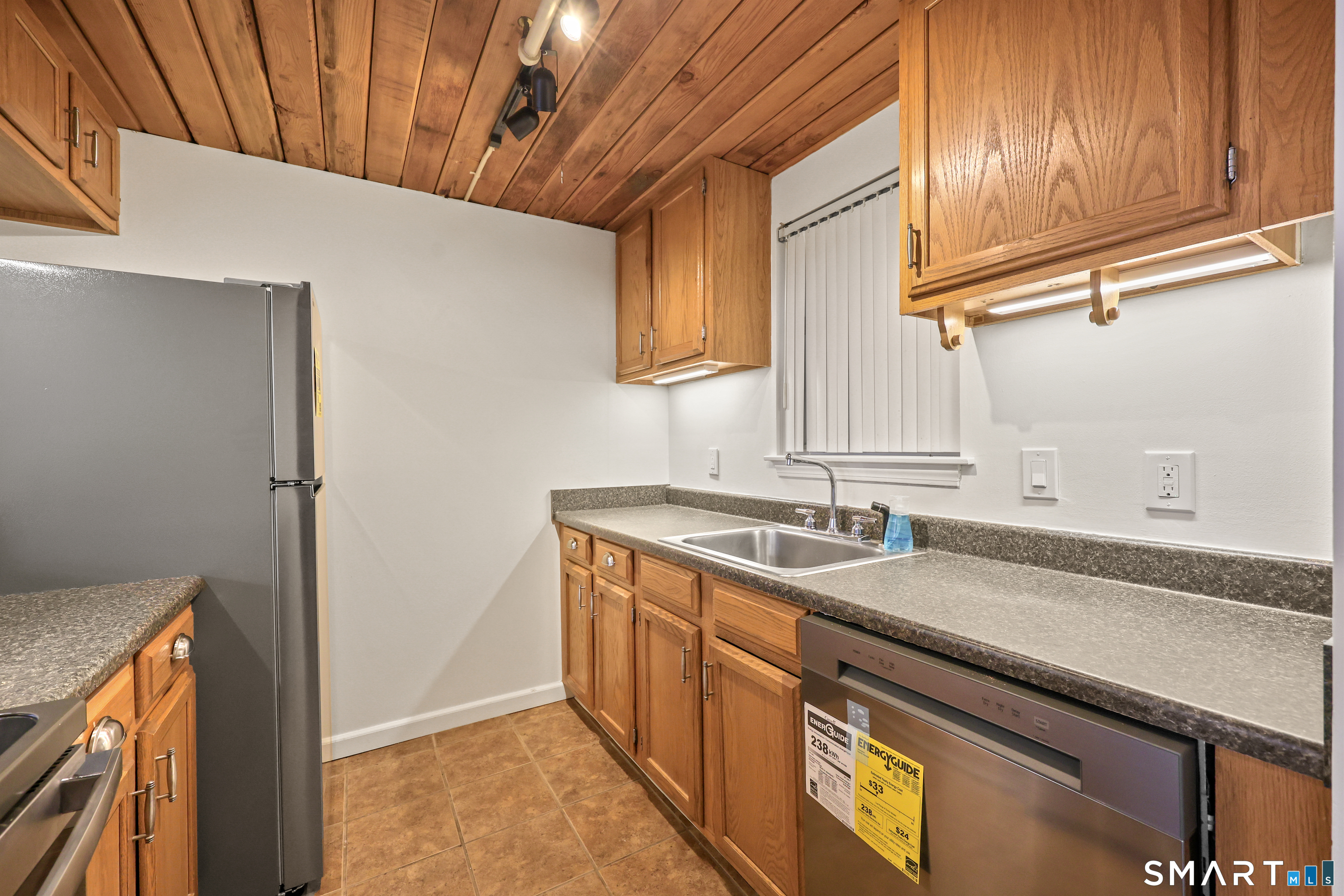 839 Main Street, Unit 78 Torrington, CT 06790 - Photo 5 of 40
