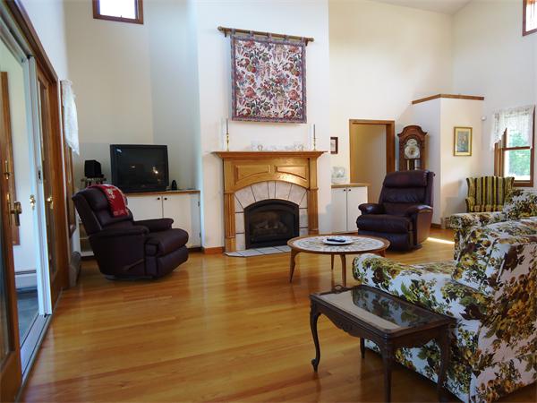 46 Rocky Hill Road Hadley, MA 01035 - Photo 8 of 30 Gallery Image 8