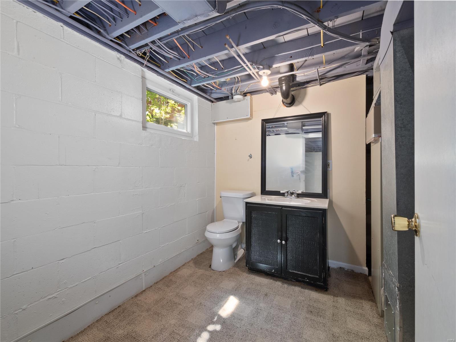 9396 Golden Gate Road Rock Hill, MO 63144 - Photo 14 of 18 Gallery Image 14