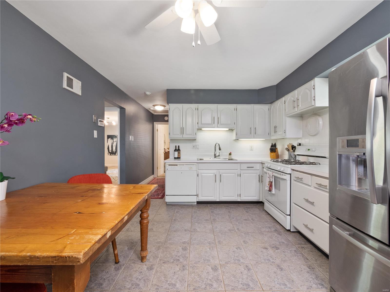 9396 Golden Gate Road Rock Hill, MO 63144 - Photo 8 of 18 Gallery Image 8