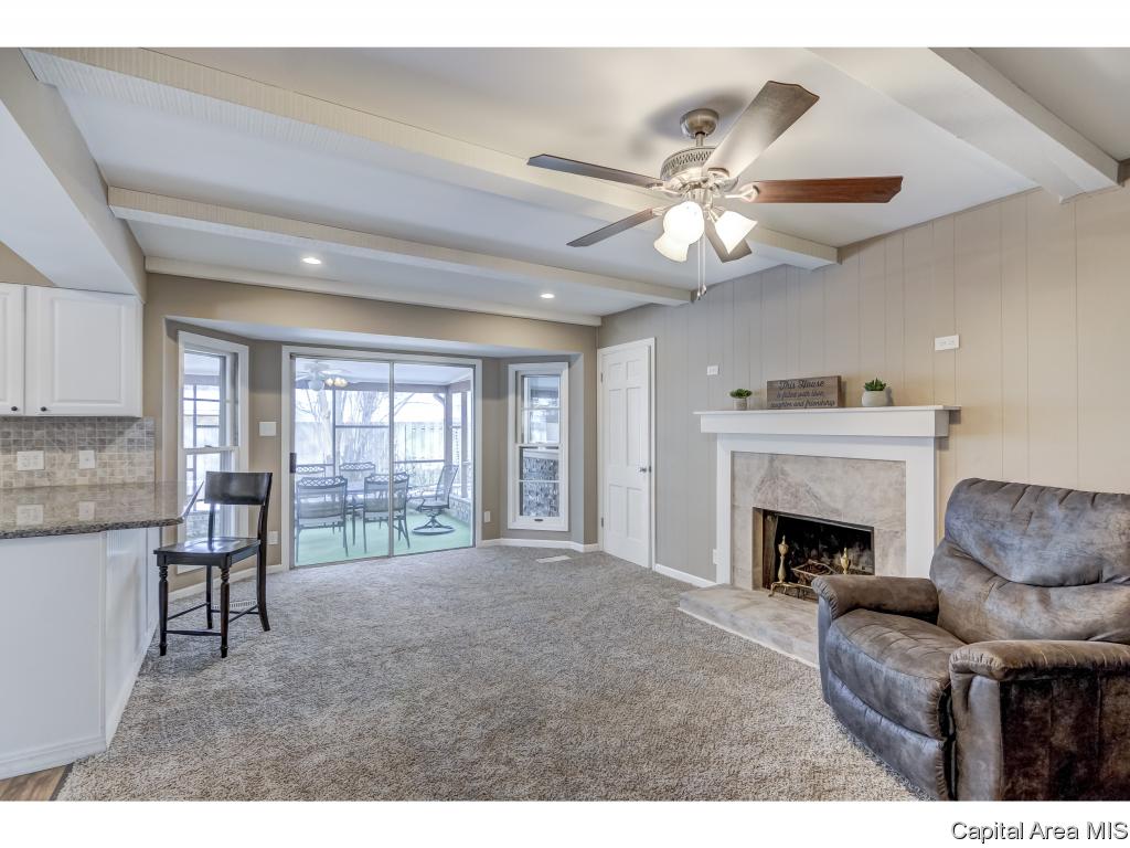 61 Interlacken Road Springfield, IL 62704 - Photo 9 of 36