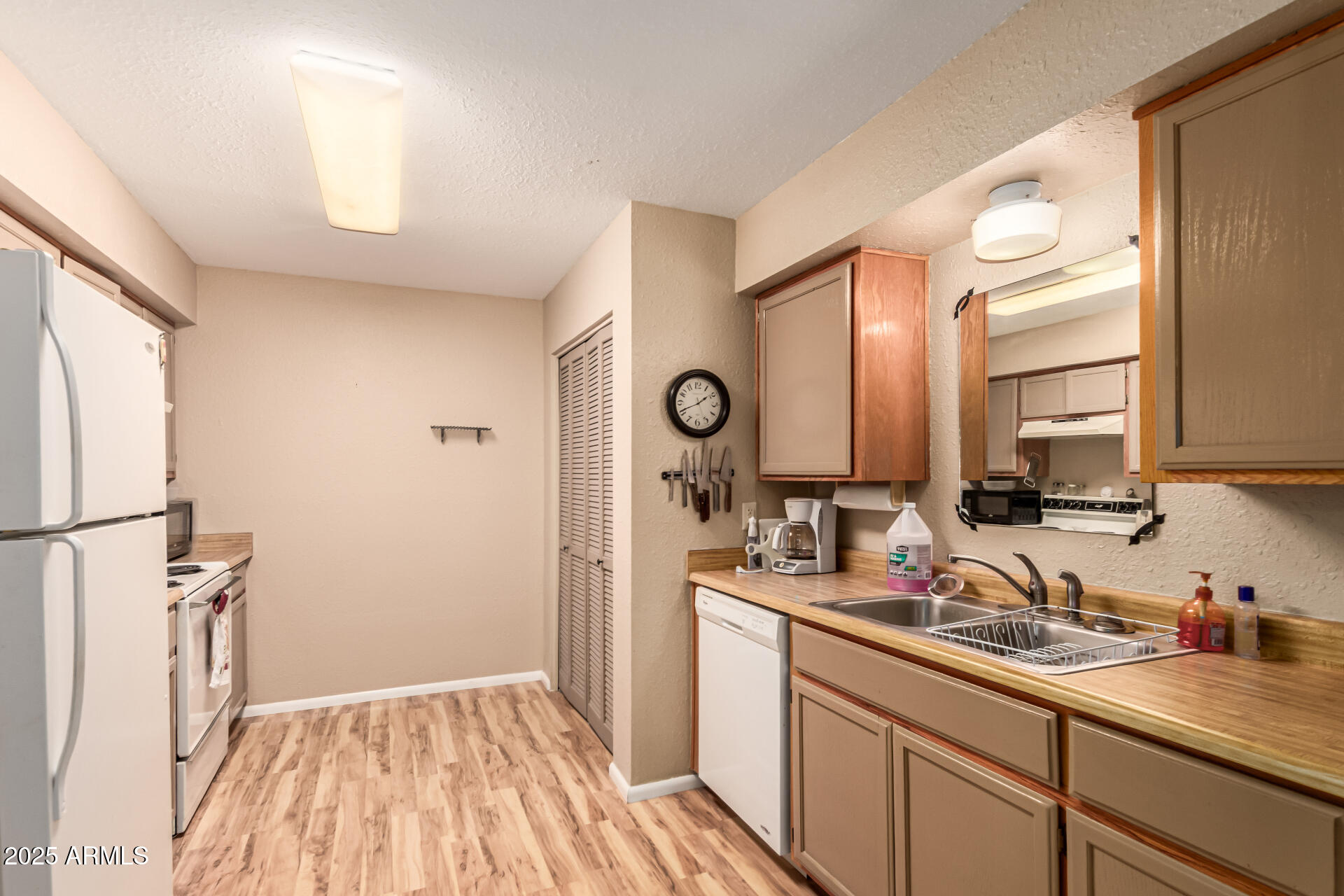 3270 South Goldfield Road, Unit 606 Apache Junction, AZ 85119 - Photo 15 of 31 15 - Goldfield