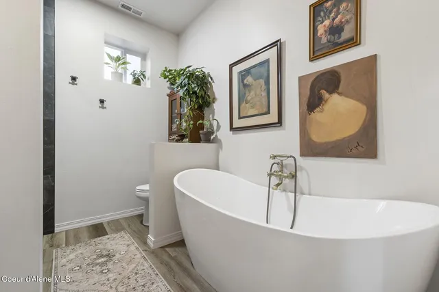 $675,000 | 702 Rena Road, Oldtown, ID 83822