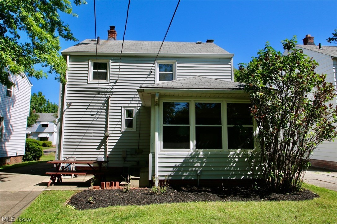 23840 Alberton Road Euclid, OH 44123 - Photo 31 of 33