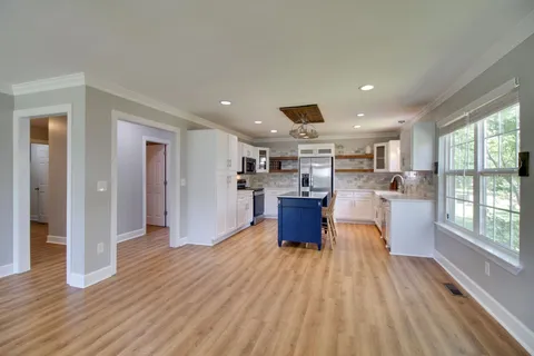 $540,000 | 1334 Davy Crockett Drive, Murfreesboro, TN 37129