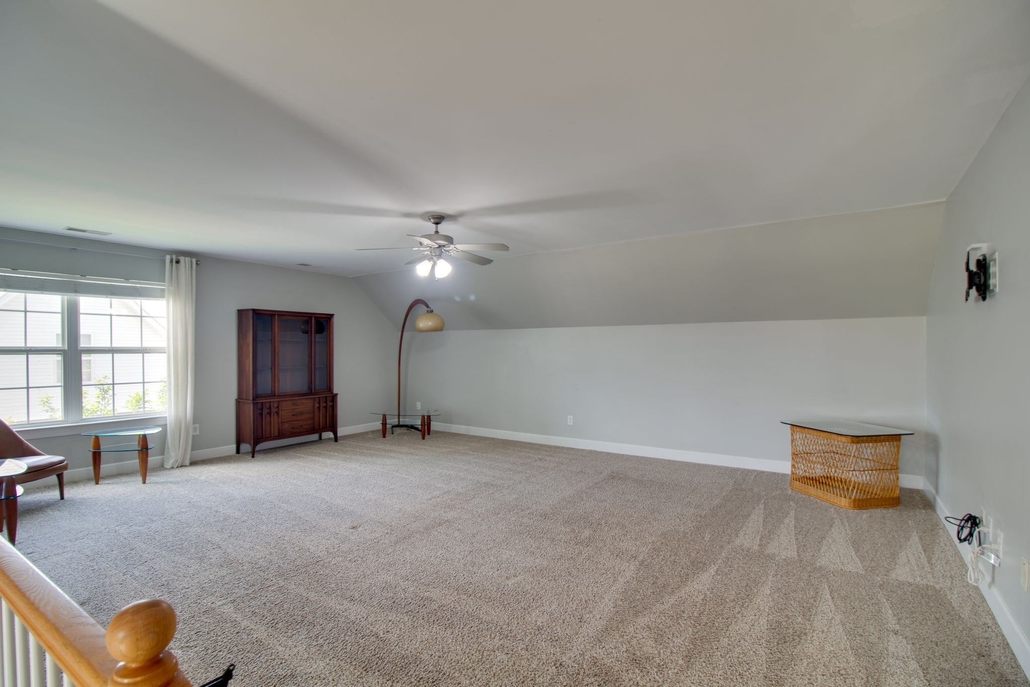 1334 Davy Crockett Drive Murfreesboro, TN 37129 - Photo 30 of 45 an empty room with windows and ceiling fan