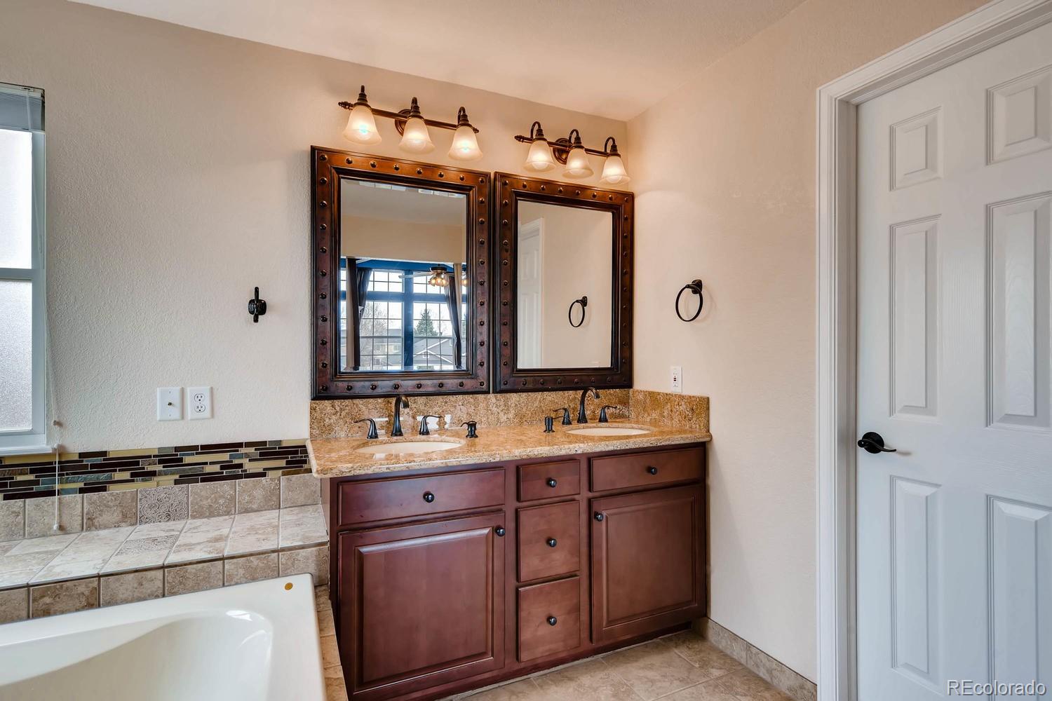 7244 Laredo Court Highlands Ranch, CO 80130 - Photo 19 of 34
