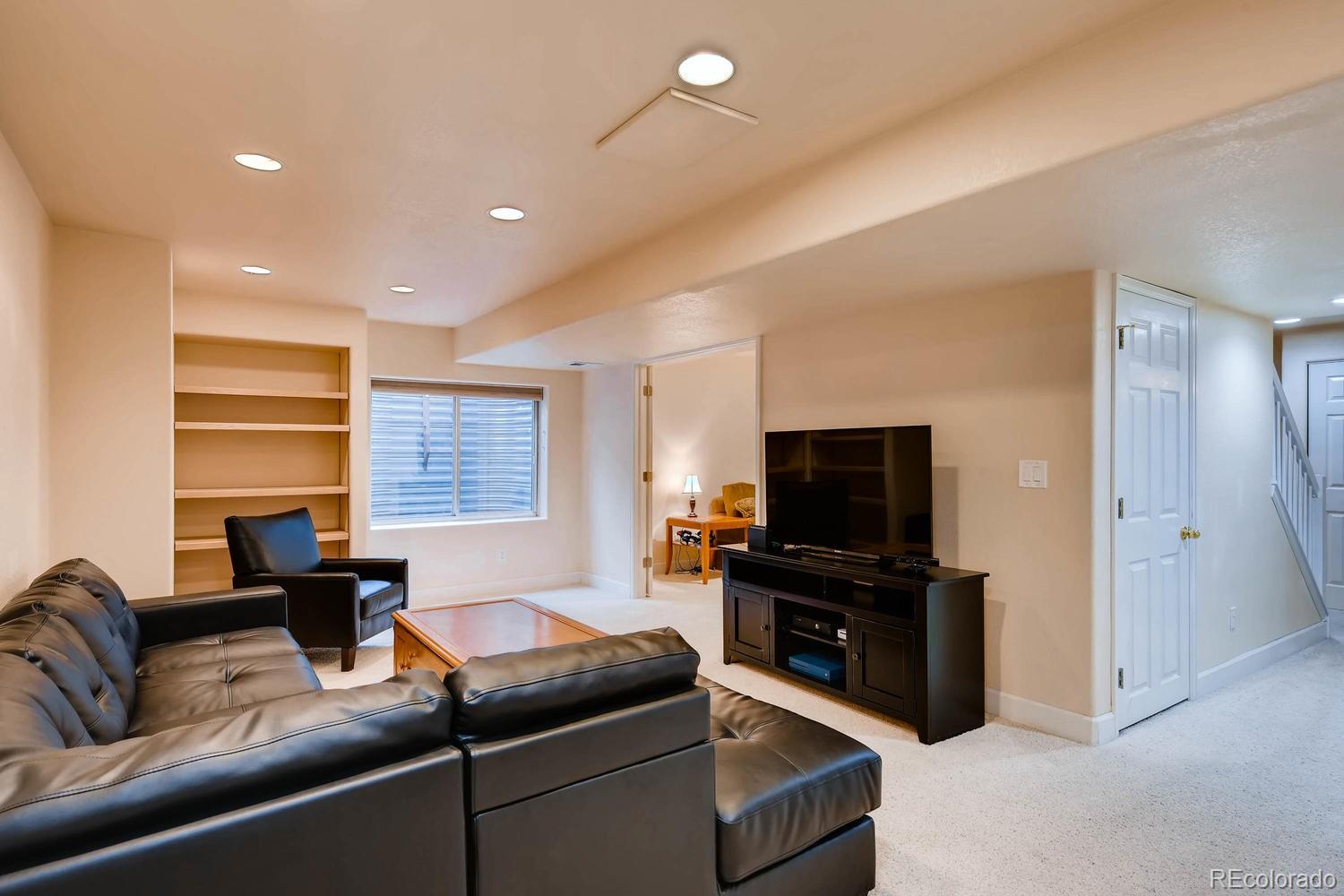 7244 Laredo Court Highlands Ranch, CO 80130 - Photo 26 of 34