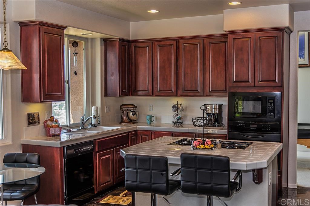 9809 Apple Street Spring Valley, CA 91977 - Photo 6 of 24