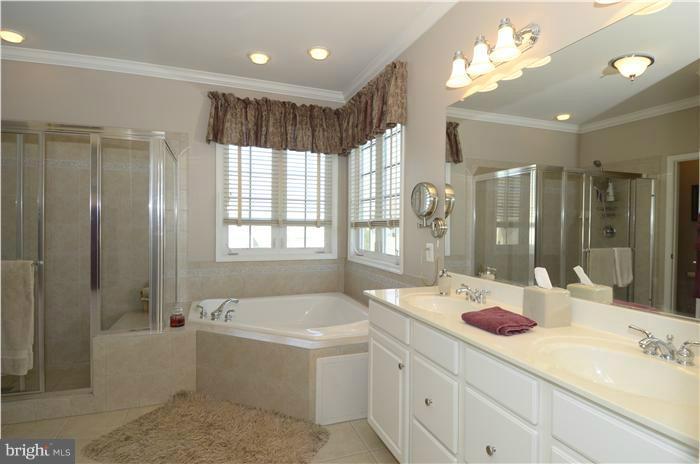 3920 Addison Woods Road Frederick, MD 21704 - Photo 20 of 30 Bath (Master)