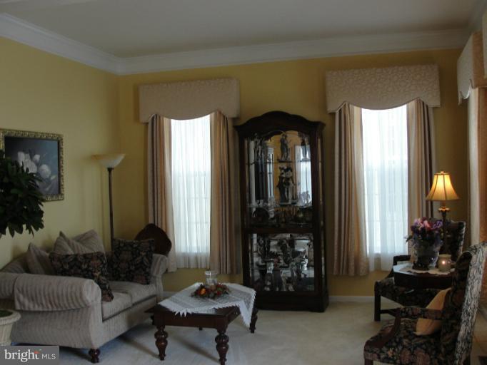 3920 Addison Woods Road Frederick, MD 21704 - Photo 4 of 30 Living Room