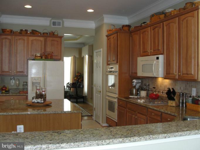 3920 Addison Woods Road Frederick, MD 21704 - Photo 9 of 30 Kitchen