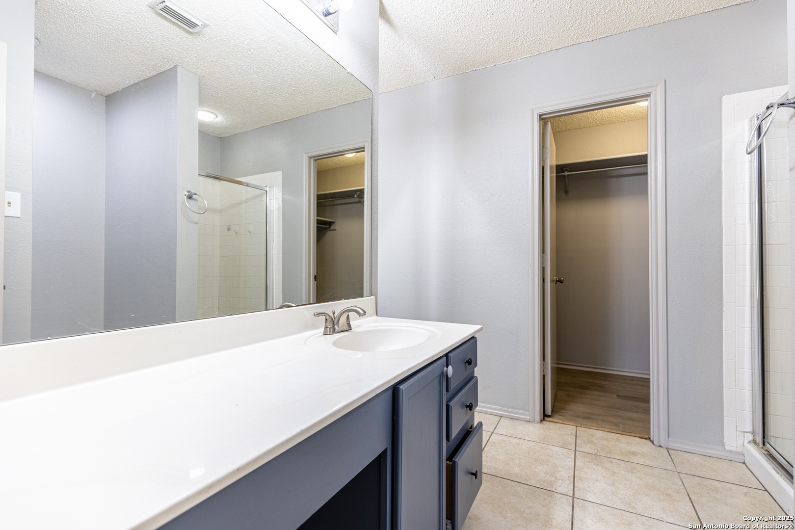 8423 Parry Path Converse, TX 78109 - Photo 19 of 36