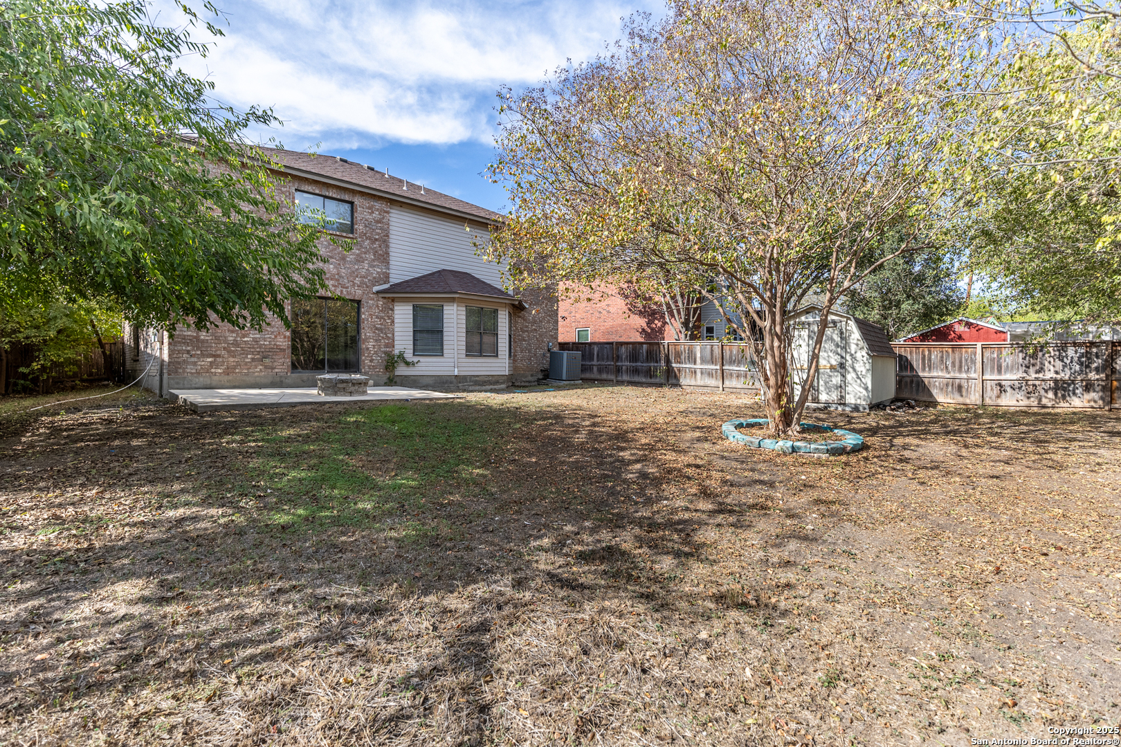 8423 Parry Path Converse, TX 78109 - Photo 33 of 36