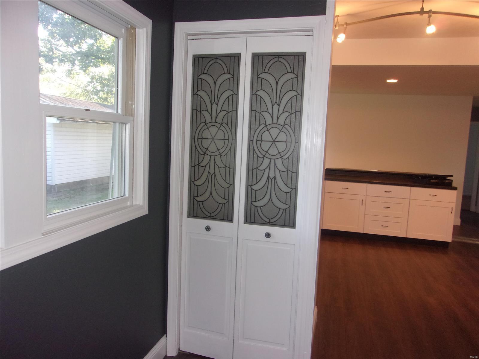 307 East Patton Valier, IL 62891 - Photo 10 of 28 Gallery Image 10