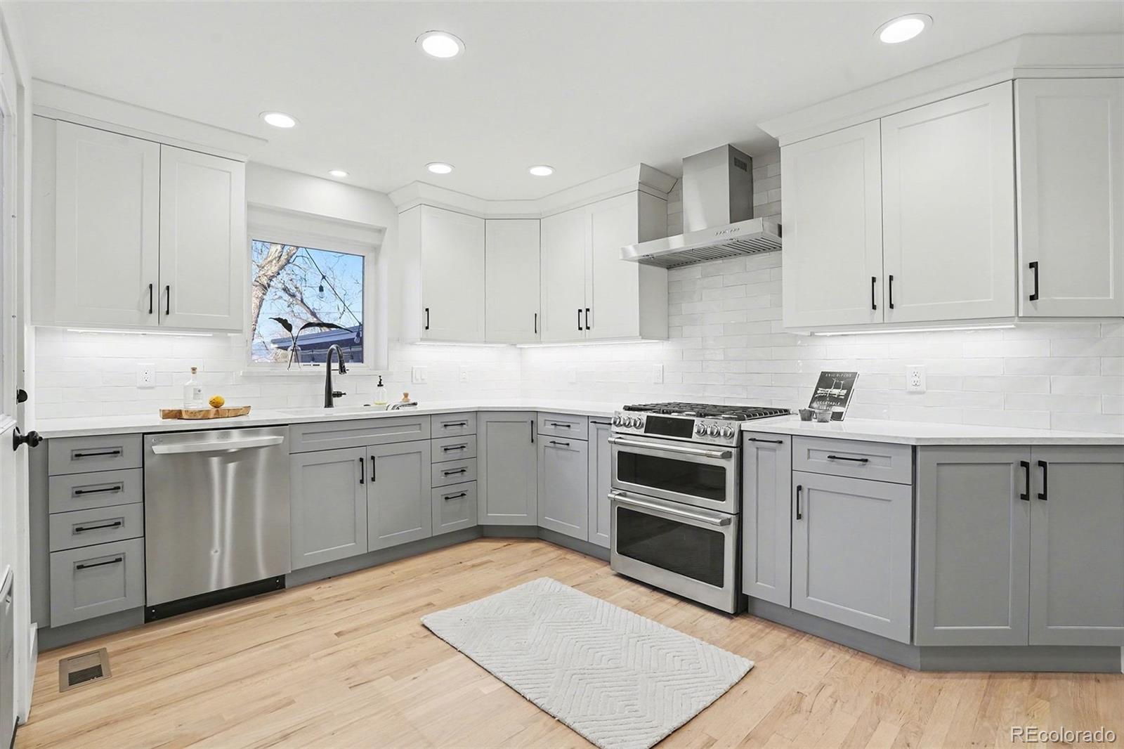 4925 Gray Street Denver, CO 80212 - Photo 5 of 38