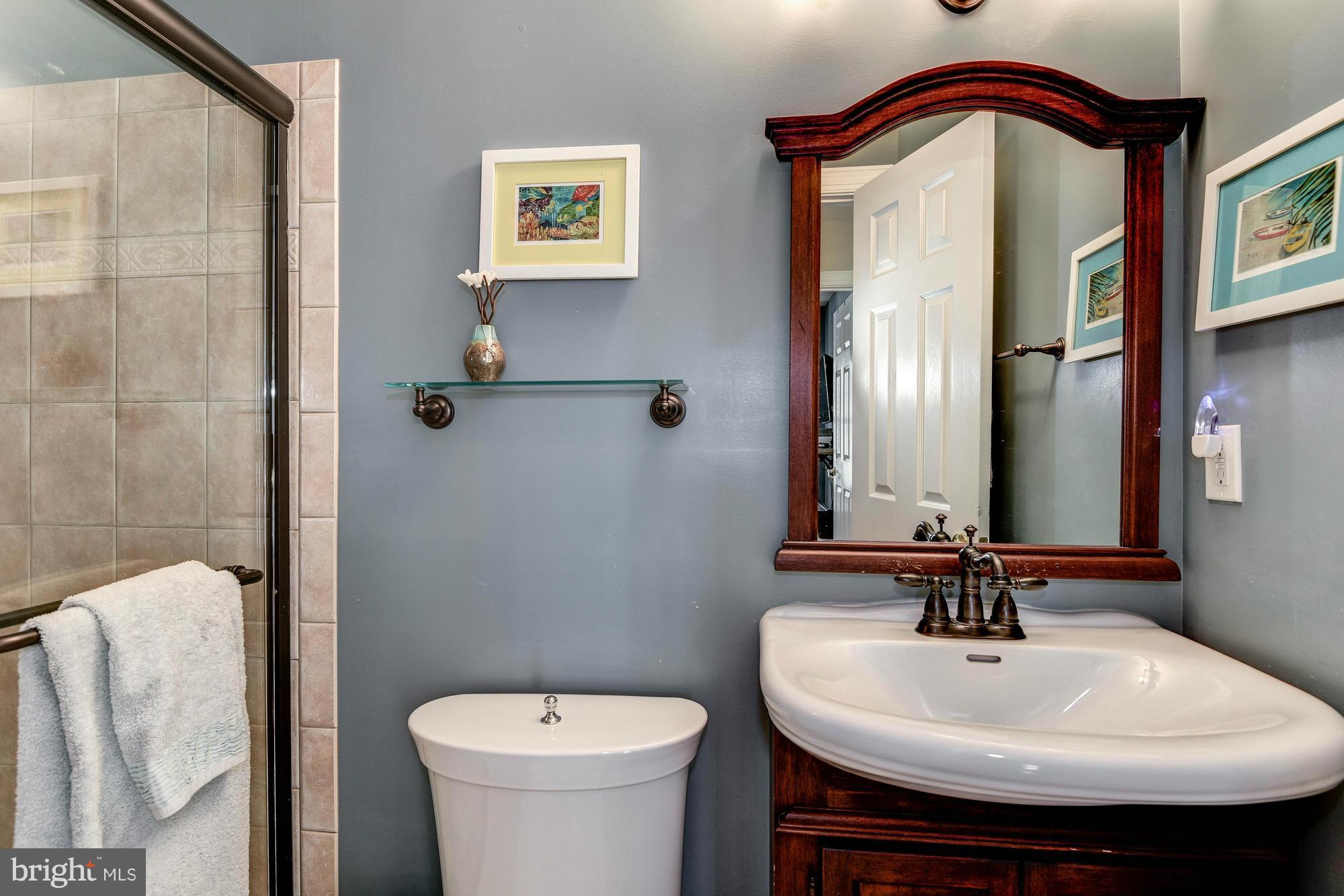 5405 Burling Road Bethesda, MD 20814 - Photo 22 of 30 En Suite Bathroom in Bedroom #4