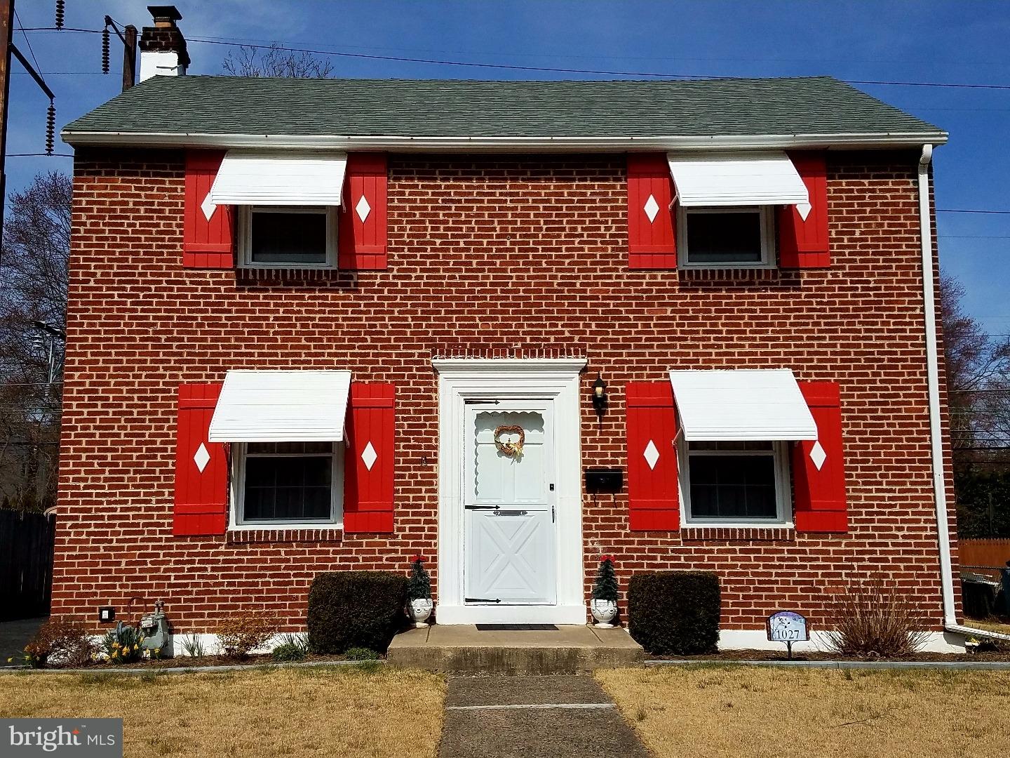 1027 Edgerton Road Secane, PA 19018 - Photo 1 of 14