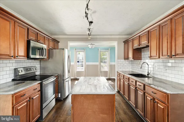 $350,000 | 109 Fenimore Drive, Inwood, WV 25428