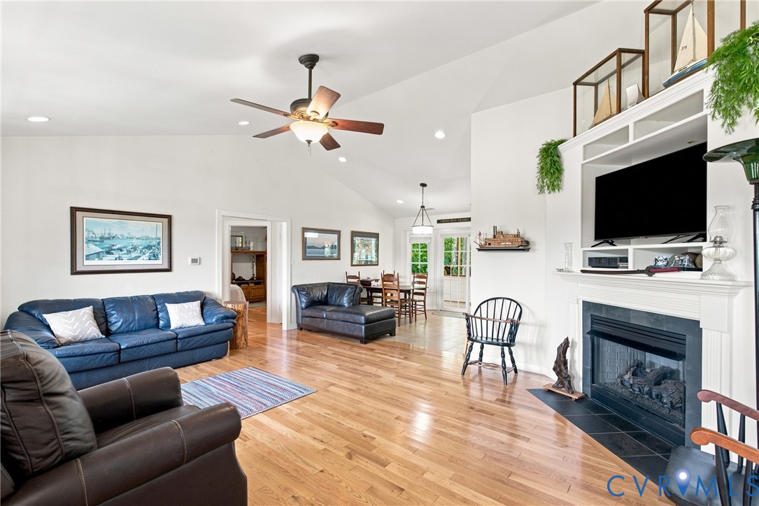 197 Goshen Road Cumberland, VA 23040 - Photo 61 of 70 Spacious living area featuring high vaulted ceilin