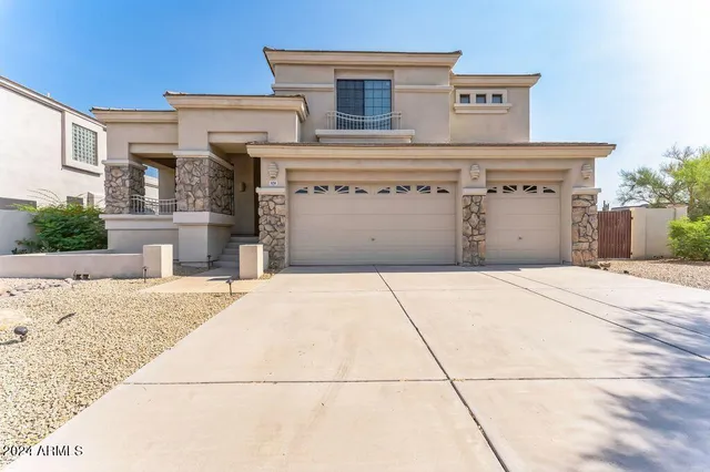 $4,995 | 5258 East Hashknife Road, Phoenix, AZ 85054