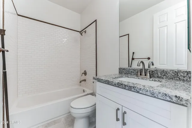 $4,995 | 5258 East Hashknife Road, Phoenix, AZ 85054