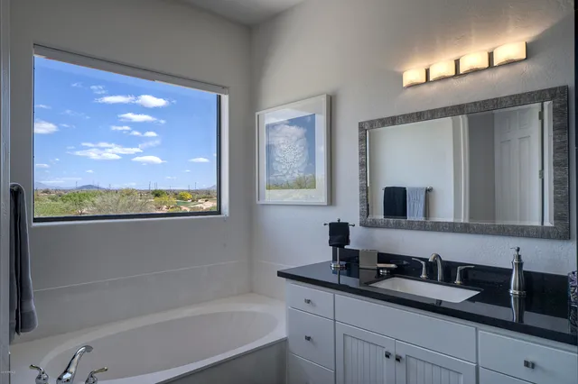 $4,995 | 5258 East Hashknife Road, Phoenix, AZ 85054