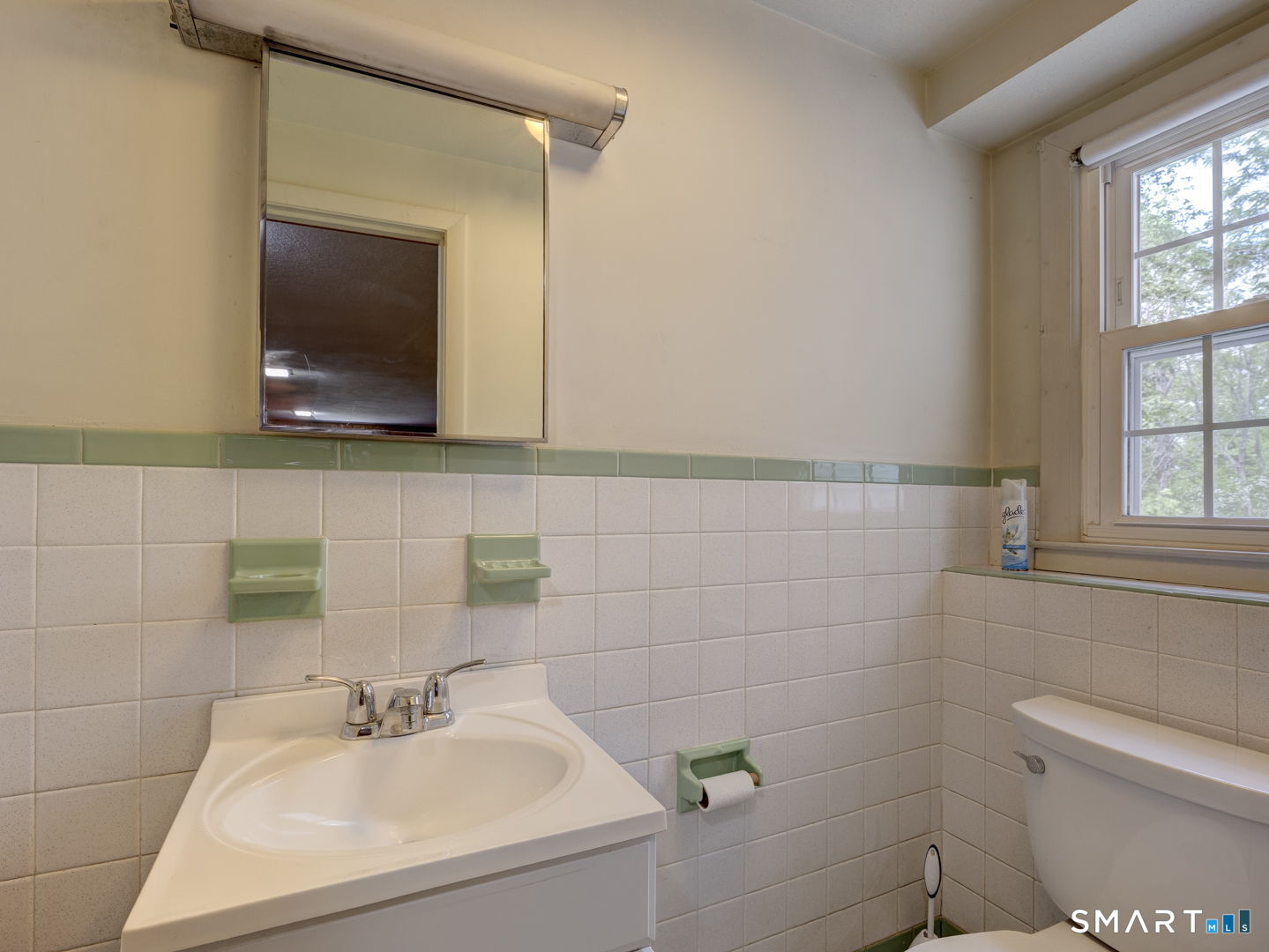 390 Ballfall Road Middletown, CT 06457 - Photo 28 of 40