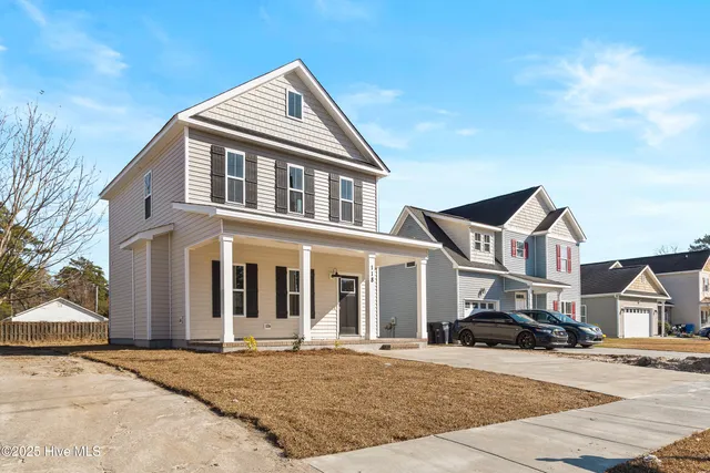 $274,900 | 118 Thompson Street, Jacksonville, NC 28540