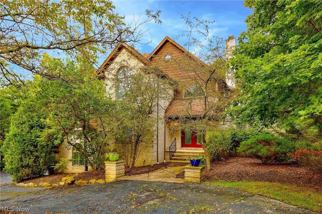 789 Hanover Road Gates Mills, OH 44040 - Photo 1 of 35 Gallery Image 1