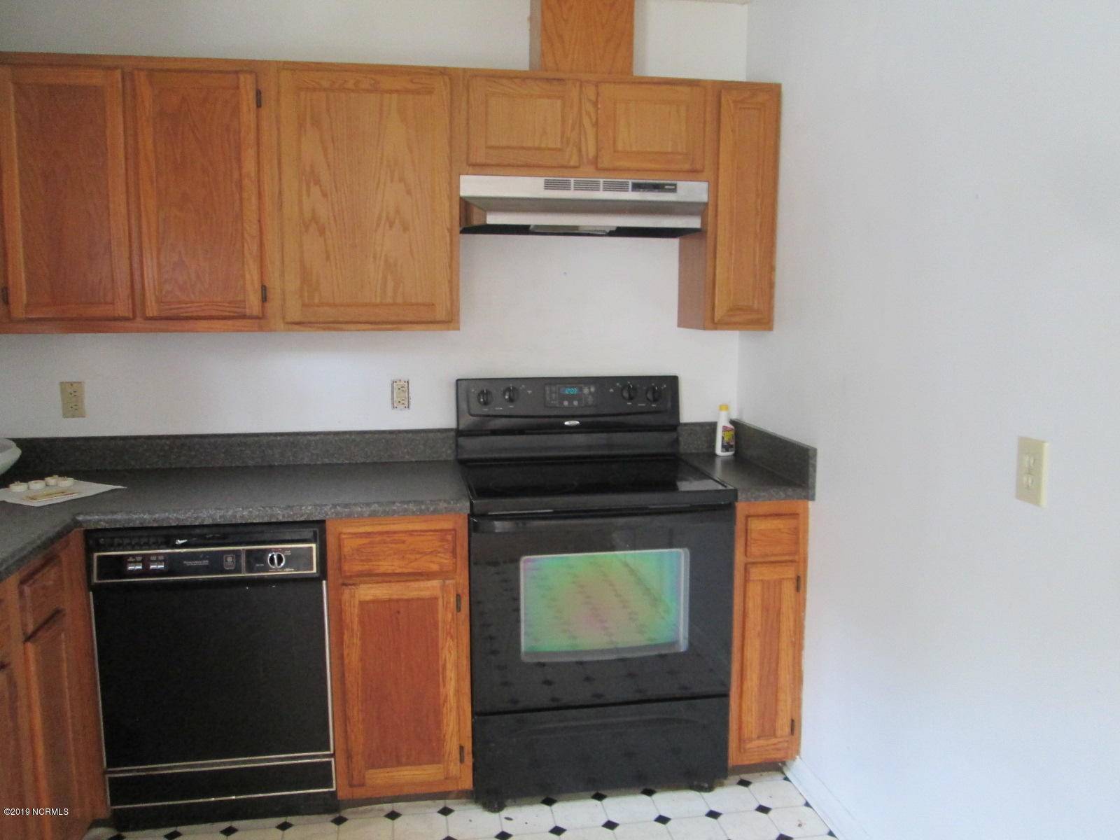 209 Albemarle Road Wilmington, NC 28405 - Photo 8 of 20 IMG_9810
