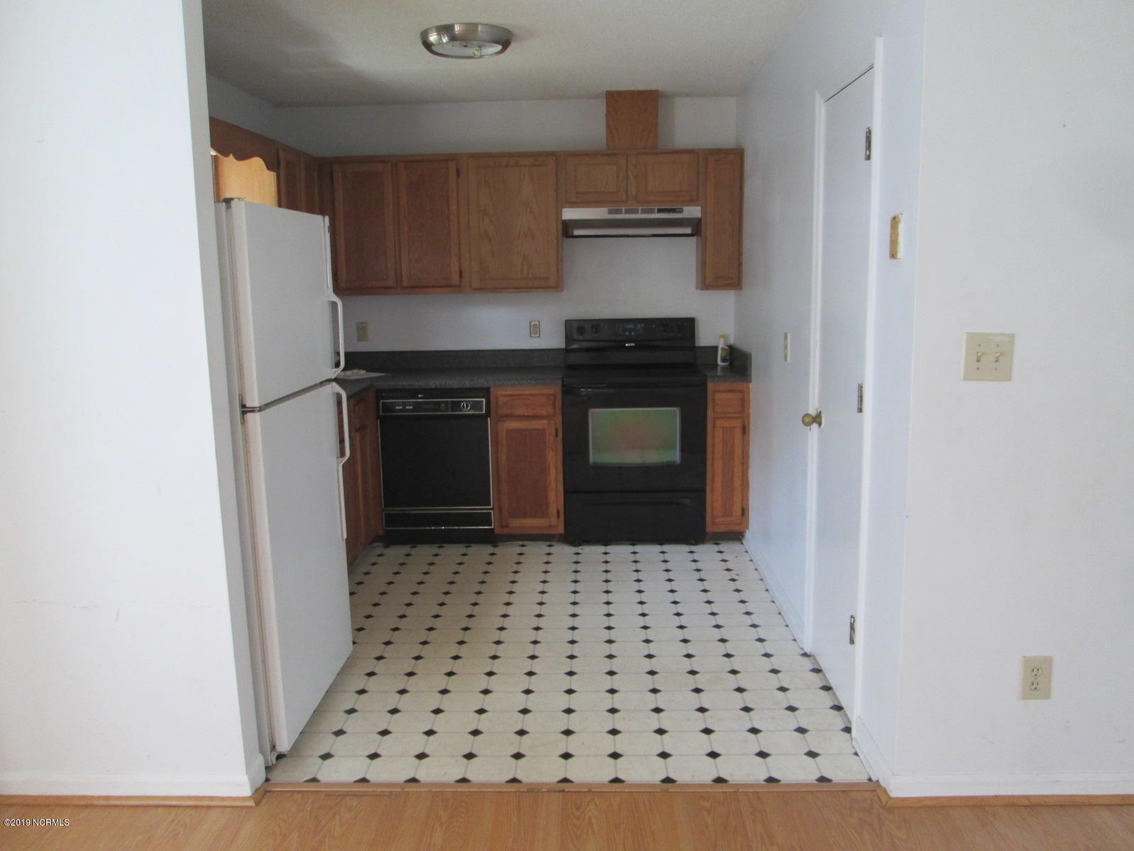 209 Albemarle Road Wilmington, NC 28405 - Photo 10 of 20 IMG_9812