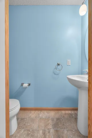 $259,900 | 6422 Lakota Trail, Circle Pines, MN 55014