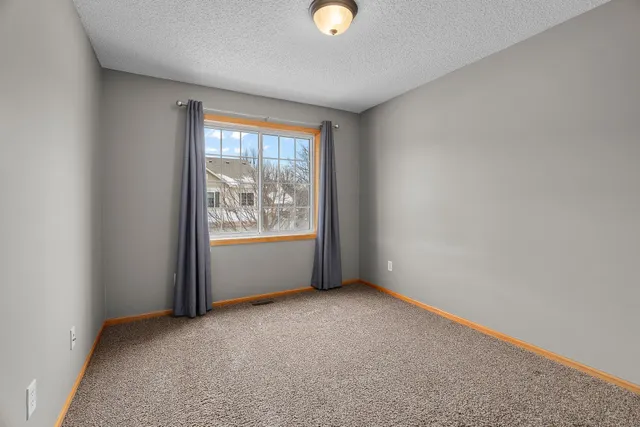 $259,900 | 6422 Lakota Trail, Circle Pines, MN 55014