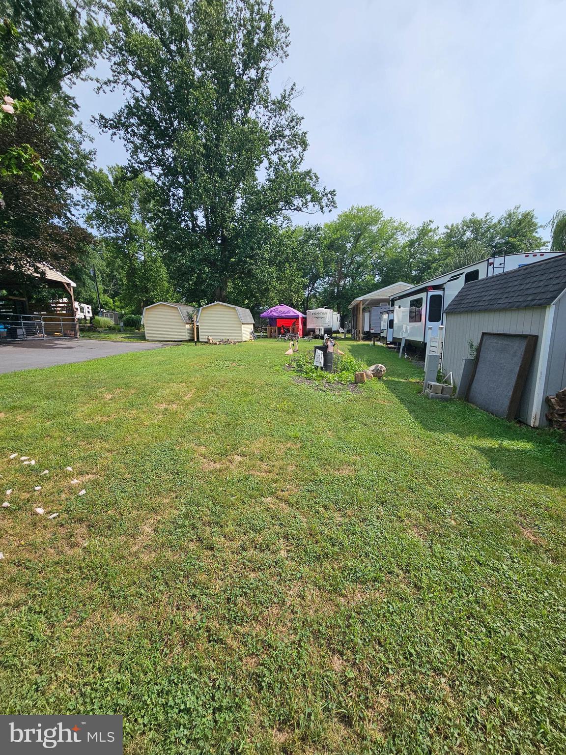 10 Jollywood Road Falling Waters, WV 25419 - Photo 5 of 14