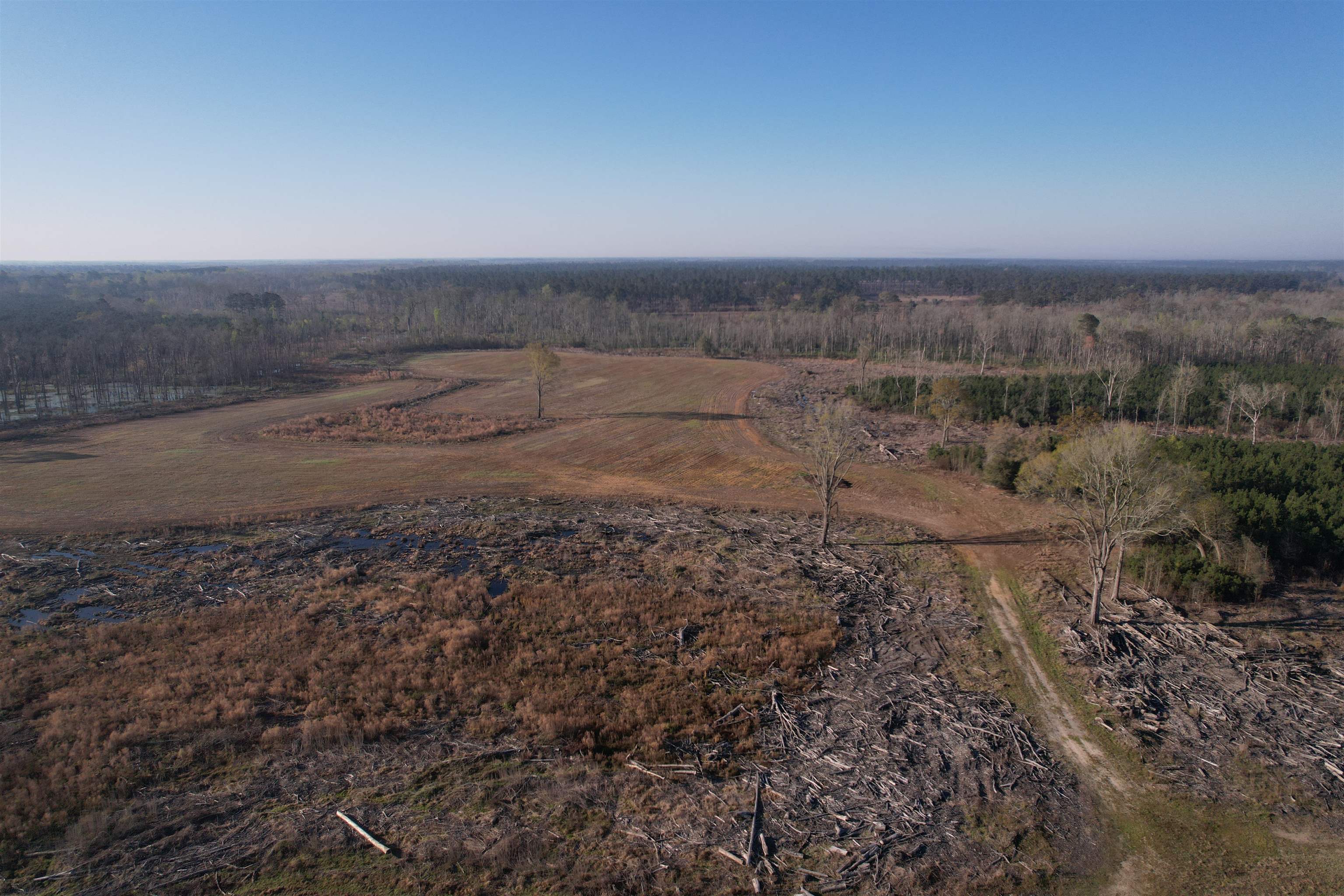 711 Cade Road Lake City, SC 29560 - Photo 1 of 36