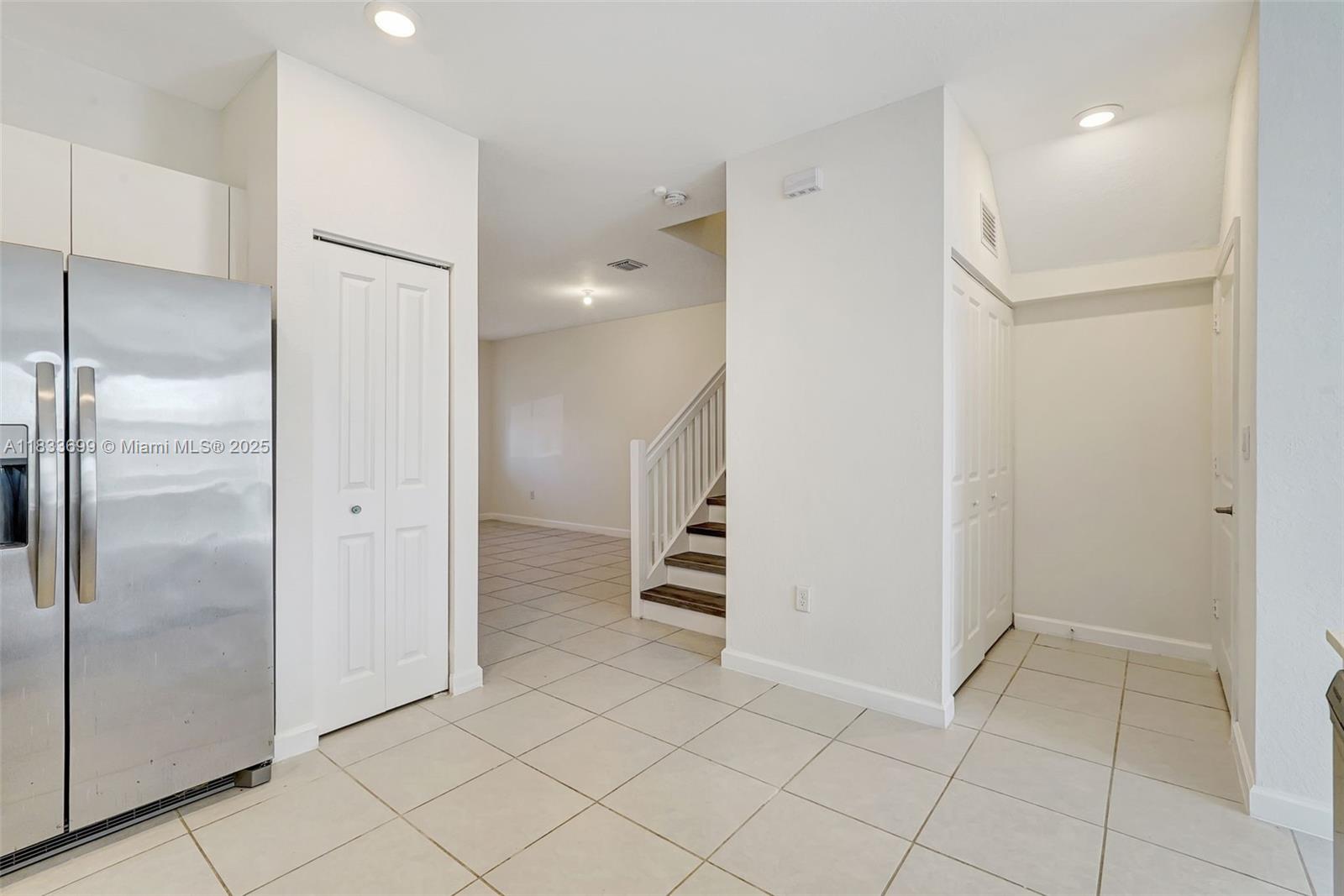 Gladeview Miami, FL 33147 - Photo 12 of 42 a view of an empty room