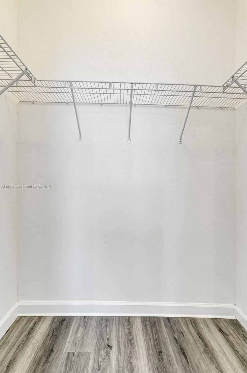 Gladeview Miami, FL 33147 - Photo 29 of 42 a view of a room