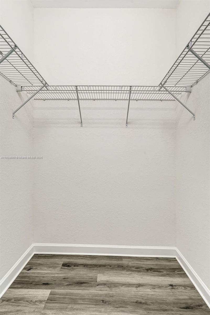 Gladeview Miami, FL 33147 - Photo 36 of 42 a view of a room