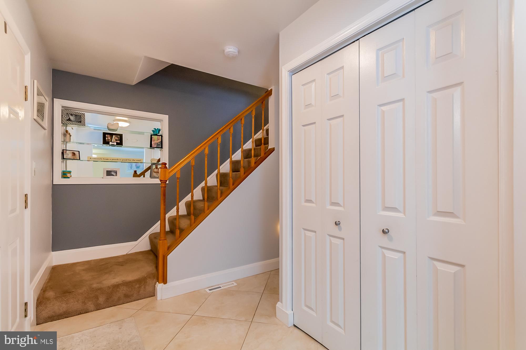 13012 Oliverwood Road Baltimore, MD 21220 - Photo 19 of 43 Foyer